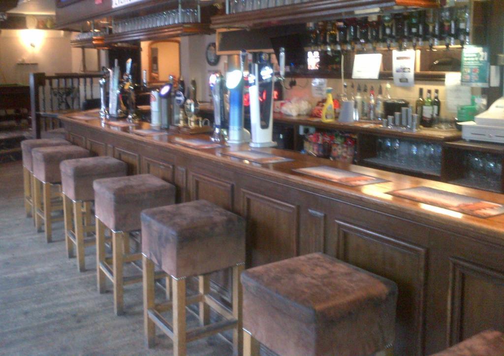 The Friar Tucks Hotel Gloucester Ngoại thất bức ảnh