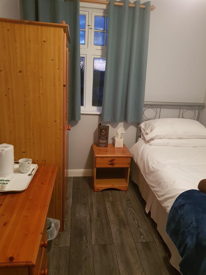 The Friar Tucks Hotel Gloucester Ngoại thất bức ảnh