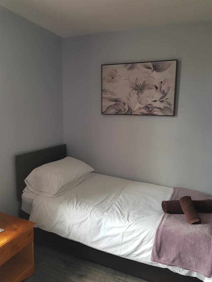 The Friar Tucks Hotel Gloucester Ngoại thất bức ảnh